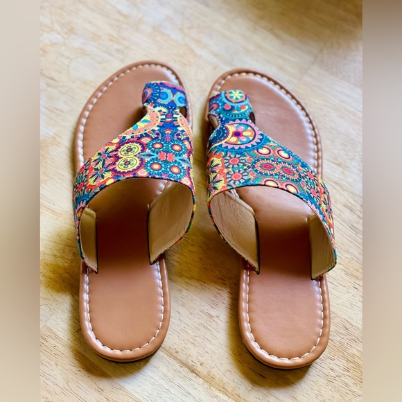 Colourful Leather Vacation Sandals! - Picture 7 of 10